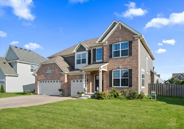 3rd image of 3617 Emerald Rd, Elgin, IL 60124 | MLS# 12709497