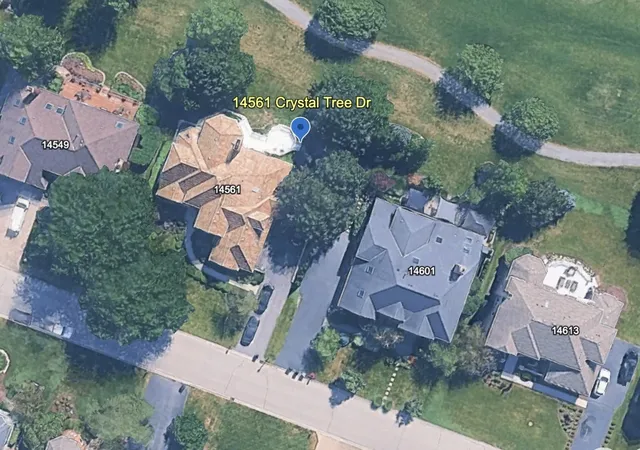 5th image of 14561 Crystal Tree Dr, Orland Park, IL 60462 | MLS# 12709515