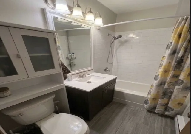 Listing Photo 4 - Condo for sale in building located at 1000 Spruce St, Glendale Heights, IL 60139 - Unit #1A