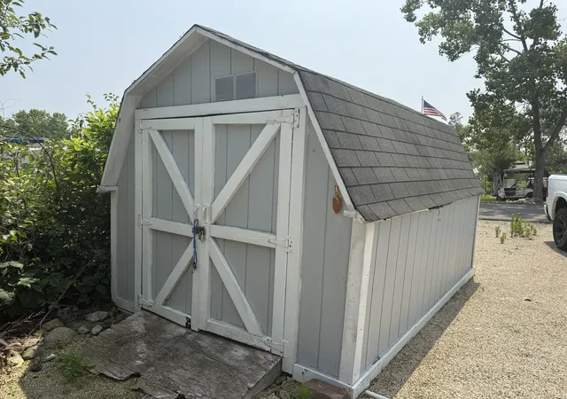 Photo 2 of Sale Pending at 77 Dinosaur Rd, Wilmington, IL 60481 | MLS# 12709604 | Listing updated on 2026-09-28