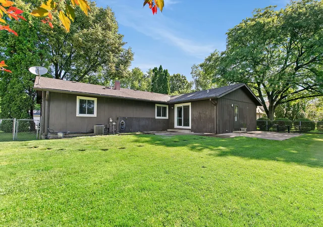20th image of 85 Sherbon Ln, Crystal Lake, IL 60014 | MLS# 12709624