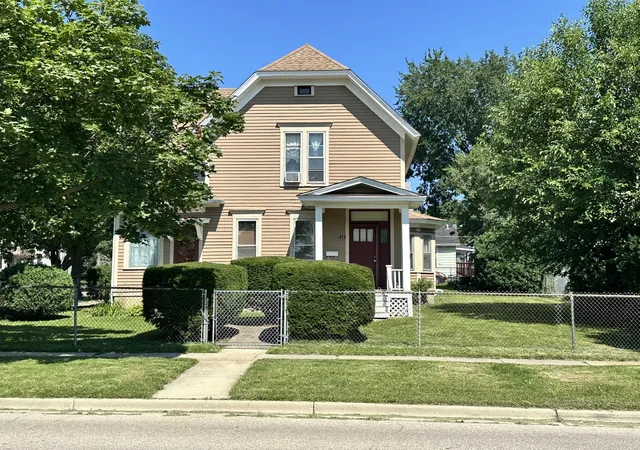 Photo 3 of Multi family home for sale at 419 421 N Spring St, Elgin, IL 60120 | MLS# 12709745 | Listing updated on 2026-07-30