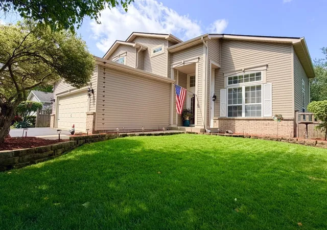 Photo 2 of Single family home for sale at 217 Jonathan Way, Bolingbrook, IL 60490 | MLS# 12709757 | Listing updated on 2026-09-15