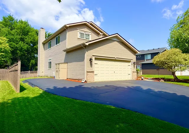 Photo 3 of Single family home for sale at 217 Jonathan Way, Bolingbrook, IL 60490 | MLS# 12709757 | Listing updated on 2026-09-15