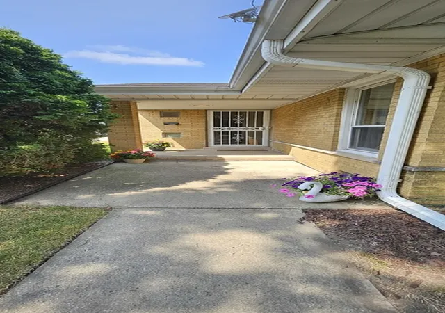 4th image of 1614 Forest Rd, La Grange Park, IL 60526 | MLS# 12709758