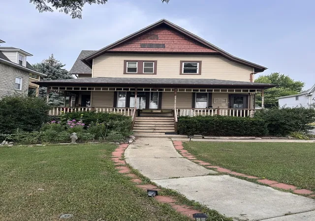 Photo 3 of Multi family home for sale at 430 N La Grange Rd, La Grange Park, IL 60526 | MLS# 12709793 | Listing updated on 2026-09-23