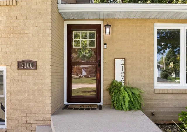 Photo 4 of Single family home for sale at 2106 Eastwood Ave, Streator, IL 61364 | MLS# 12709829 | Listing updated on 2026-10-09