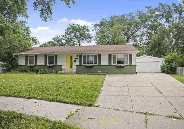 Photo 1 of Single family home for sale at 1603 Roder Ct, Streamwood, IL 60107 | MLS# 12709833 | Listing updated on 2026-08-09