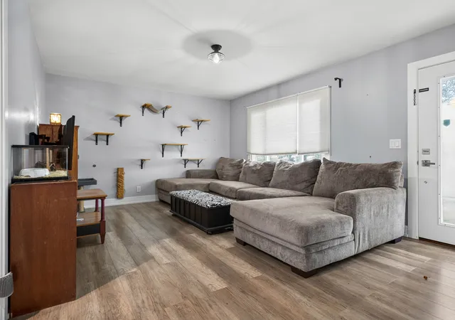 Photo 2 of Single family home for sale at 1603 Roder Ct, Streamwood, IL 60107 | MLS# 12709833 | Listing updated on 2026-08-09