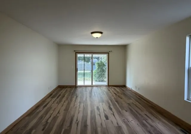 5th image of 342 E Myrtle St, Herscher, IL 60941