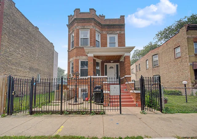 Photo 2 of Sale Pending at 852 N Springfield Ave, Chicago, IL 60651 | MLS# 12709857 | Listing updated on 2026-07-27
