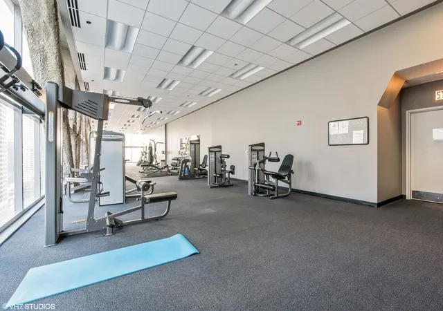 2nd image of 8 E Randolph St, Chicago, IL 60601