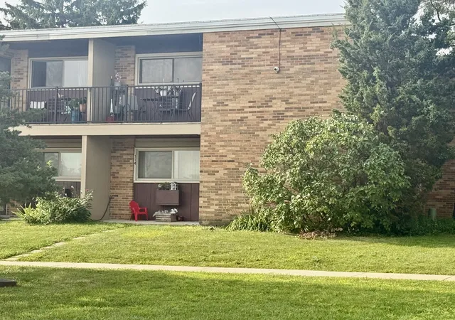Photo 3 of Condo for sale at 1320 Lore Ln #2-114, Lombard, IL 60148 | MLS# 12709924 | Listing updated on 2026-09-01