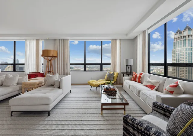 4th image of 180 E Pearson St #5601, Chicago, IL 60611 | MLS# 12709944