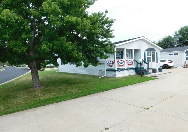 2nd image of 653a Bluebird Cir, Sandwich, IL 60548 | MLS# 12709945