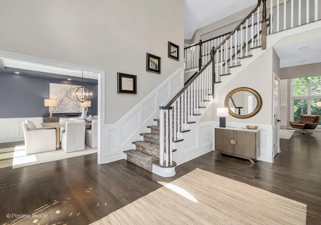 Photo 2 of Single family home for sale at 2s351 Chaucer Ct, Glen Ellyn, IL 60137 | MLS# 12710004 | Listing updated on 2026-09-01