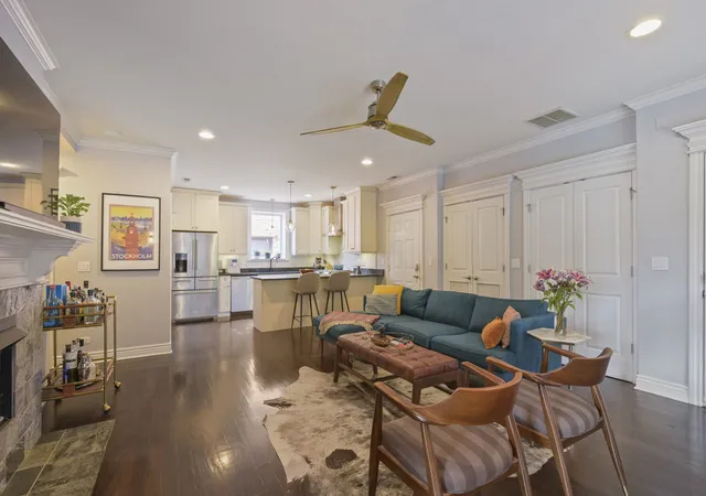 Photo 4 of Sale Pending at 927 W Agatite Ave #3S, Chicago, IL 60640 | MLS# 12710094 | Listing updated on 2026-10-09