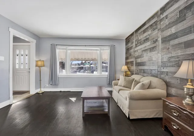 2nd image of 5942 W Thorndale Ave, Chicago, IL 60646 | MLS# 12710112