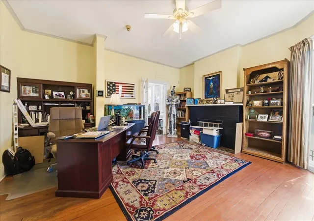 Listing Photo 5 - Condo for sale in building located at 479 N Lake St, Aurora, IL 60506