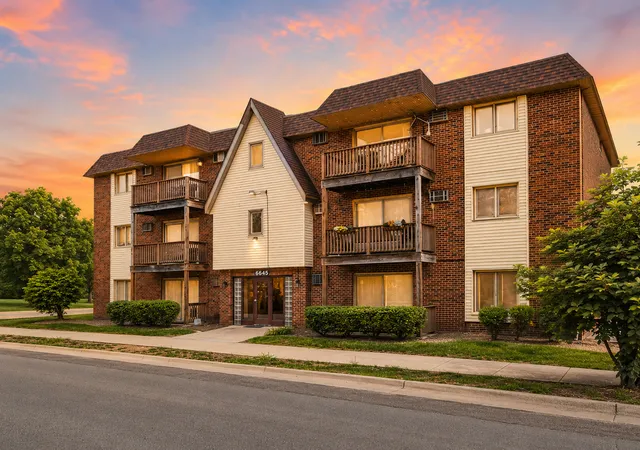 2nd image of 6645 172nd St #1C, Tinley Park, IL 60477 | MLS# 12710138