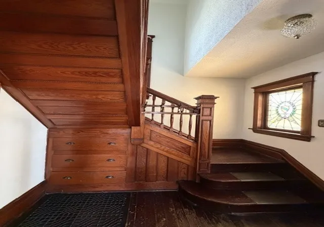 Photo 4 of Single family home for sale at 1206 Washington St, Mendota, IL 61342 | MLS# 12710143 | Listing updated on 2026-09-02