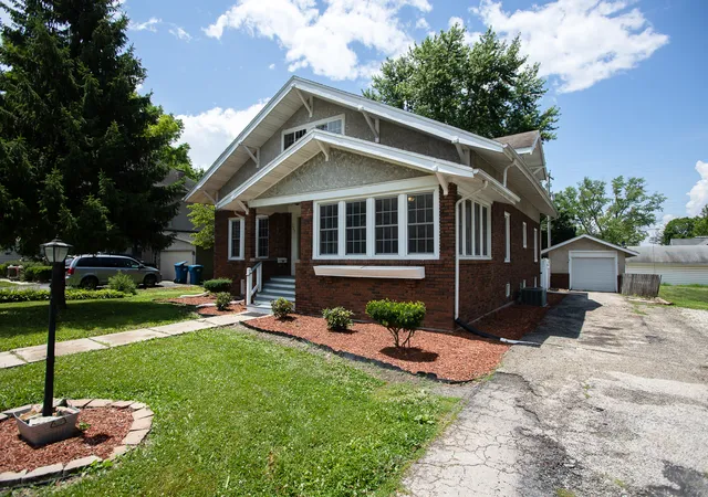 2nd image of 224 N Maple St, Gilman, IL 60938 | MLS# 12710197