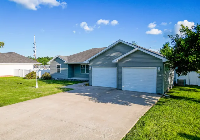 Photo 2 of Single family home for sale at 406 Bhrett Dr, Energy, IL 62933 | MLS# 12710267 | Listing updated on 2026-08-27