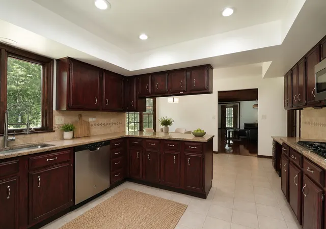 Photo 4 of Single family home for sale at 1650 Clendenin Ln, Riverwoods, IL 60015 | MLS# 12710325 | Listing updated on 2026-08-12