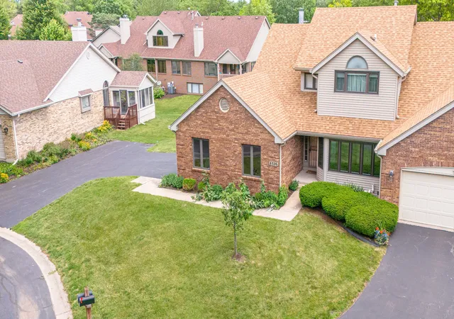Photo 3 of Condo for sale at 6320 Old Hunters Run, Rockford, IL 61114 | MLS# 12710343 | Listing updated on 2026-08-02
