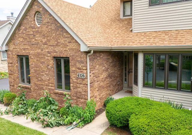 Listing Photo 4 - Condo for sale in building located at 6320 Old Hunters Run, Rockford, IL 61114