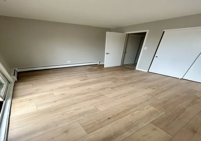 4th image of 821 Bode Rd #4, Elgin, IL 60120 | MLS# 12710348