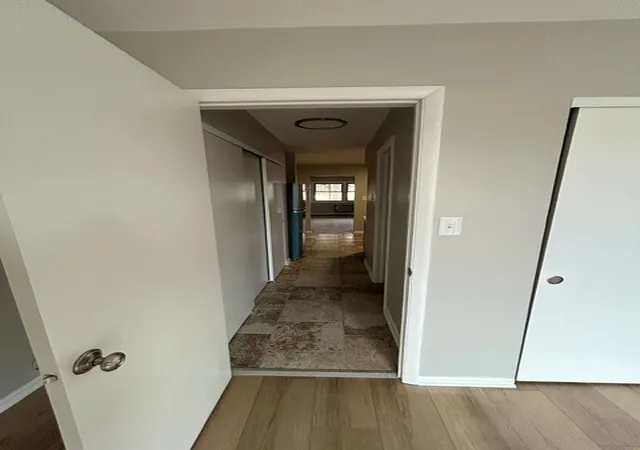 2nd image of 821 Bode Rd, Elgin, IL 60120