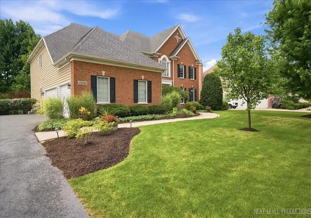 2nd image of 3n956 Walt Whitman Rd, St. Charles, IL 60175 | MLS# 12710397