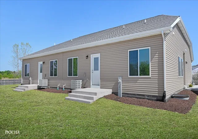 Listing Photo 2 - Condo for sale in building located at 3997 Shoeger Dr, Yorkville, IL 60560 - Unit #
