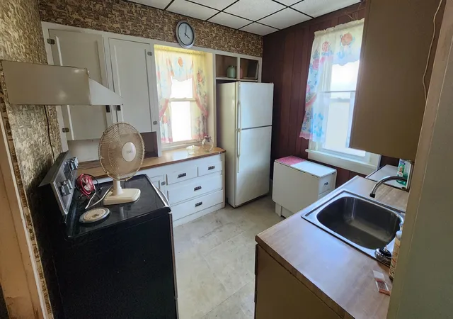 Photo 3 of Sale Pending at 1543 26th Street, Rock Island, IL 61201 | MLS# 12710523 | Listing updated on 2026-09-16