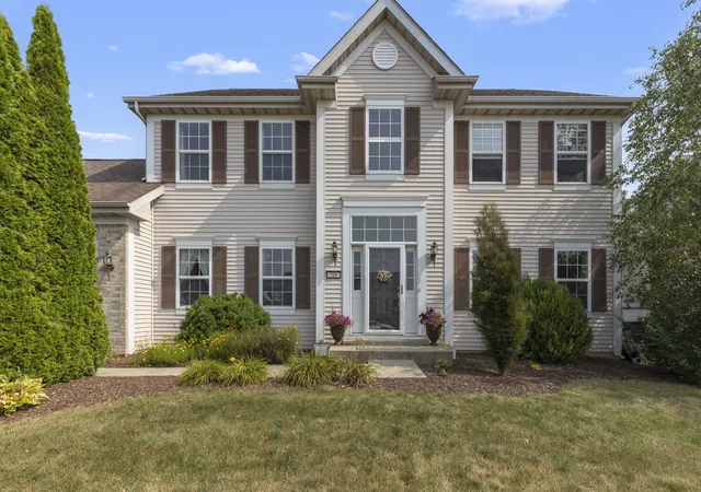 Photo 1 of Single family home for sale at 706 W Hampton Ave, Loves Park, IL 61111 | MLS# 12710537 | Listing updated on 2026-09-06