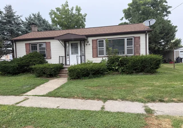 1st image of 610 5th St, Mendota, IL 61342 | MLS# 12710569