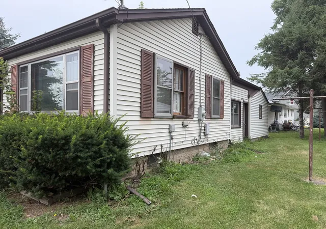 2nd image of 610 5th St, Mendota, IL 61342 | MLS# 12710569