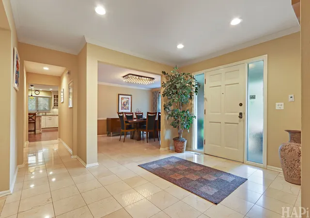Photo 3 of Single family home for sale at 1426 Woodhill Dr, Northbrook, IL 60062 | MLS# 12710646 | Listing updated on 2026-08-14