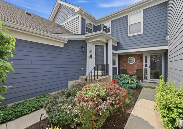 2nd image of 97 Shorewood Dr, Glendale Heights, IL 60139 | MLS# 12710657