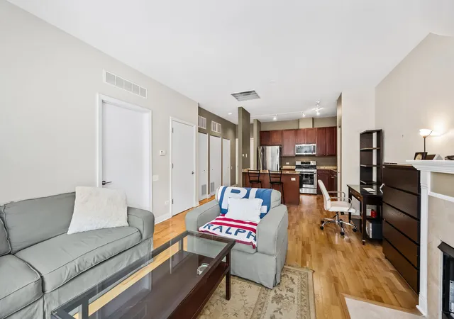 Photo 3 of Condo for sale at 550 W Fulton St #307, Chicago, IL 60661 | MLS# 12710671 | Listing updated on 2026-09-12