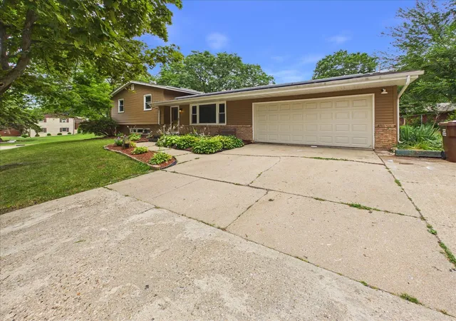 2nd image of 4315 Dempster Ave, Rockford, IL 61108 | MLS# 12710705