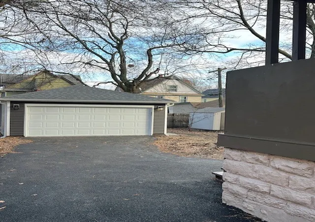 Photo 17 of Single family home for sale at 61 7th Avenue, La Grange, IL 60525 | MLS# 12710721 | Listing updated on 2026-09-07