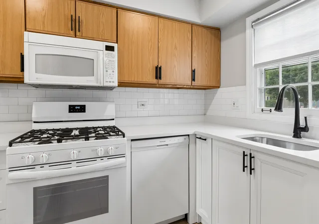 Photo 3 of House for sale at 14-16 S Huffman St, Naperville, IL 60540 | MLS# 12710722 | Listing updated on 2026-08-03