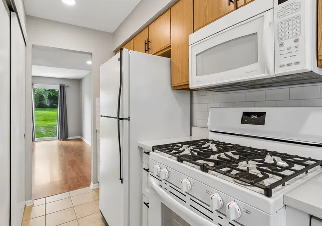Photo 4 of House for sale at 14-16 S Huffman St, Naperville, IL 60540 | MLS# 12710722 | Listing updated on 2026-08-03