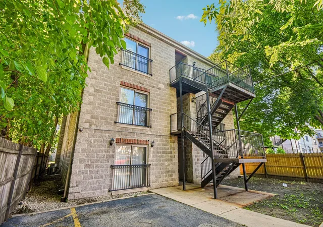 image of 6526 S Kimbark Ave, Chicago, IL 60637