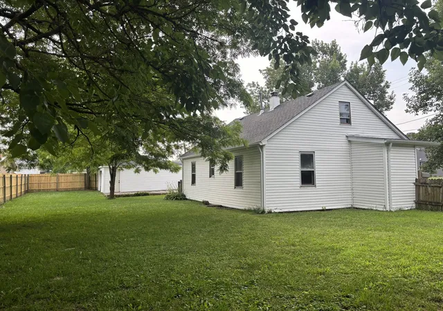 Photo 2 of Single family home for sale at 10049 Marion Ave, Oak Lawn, IL 60453 | MLS# 12710785 | Listing updated on 2026-09-14