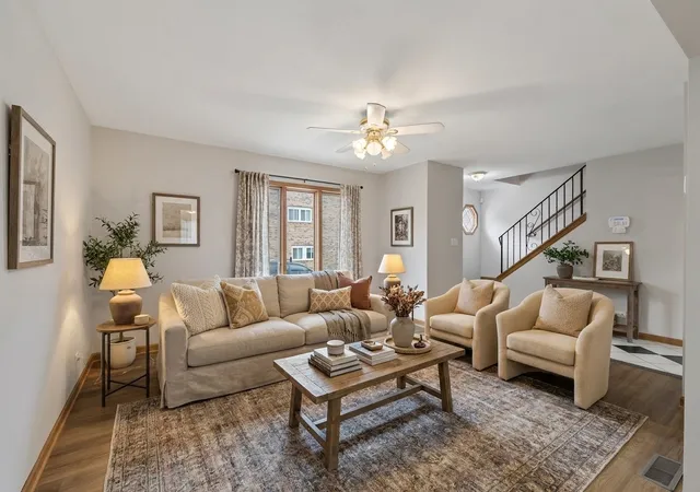 Listing Photo 4 - Condo for sale in building located at 4241 Lindenwood Dr, Matteson, IL 60443 - Unit #A