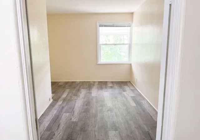 Photo 3 of Single family home for sale at 911 Foley Ave, Champaign, IL 61820 | MLS# 12710840 | Listing updated on 2026-09-29