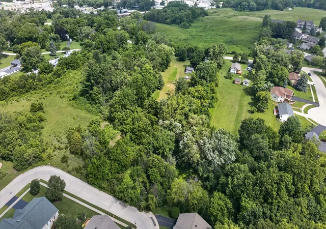 37th image of 2427 Windsor Rd, Loves Park, IL 61111 | MLS# 12710850